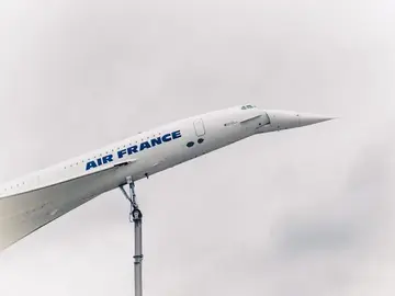 لماذا احتاجت Concorde إلى جناح دلتا وأنف متدلٍ للتحليق بسرعة Mach 2
